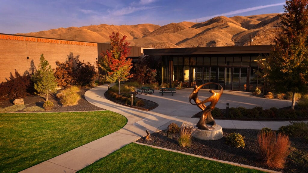 Clarkston campus with mountains in the background.