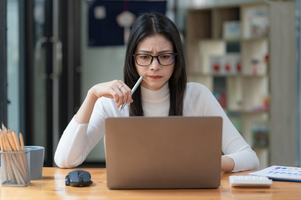 Girl filling out FAFSA