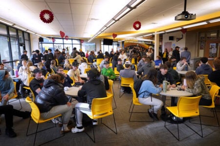 image of students gathered for President's Award.